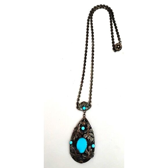 1930s Vintage Filigree Pendant Necklace with Turquoise Glass Cabochons - Picture 3 of 5